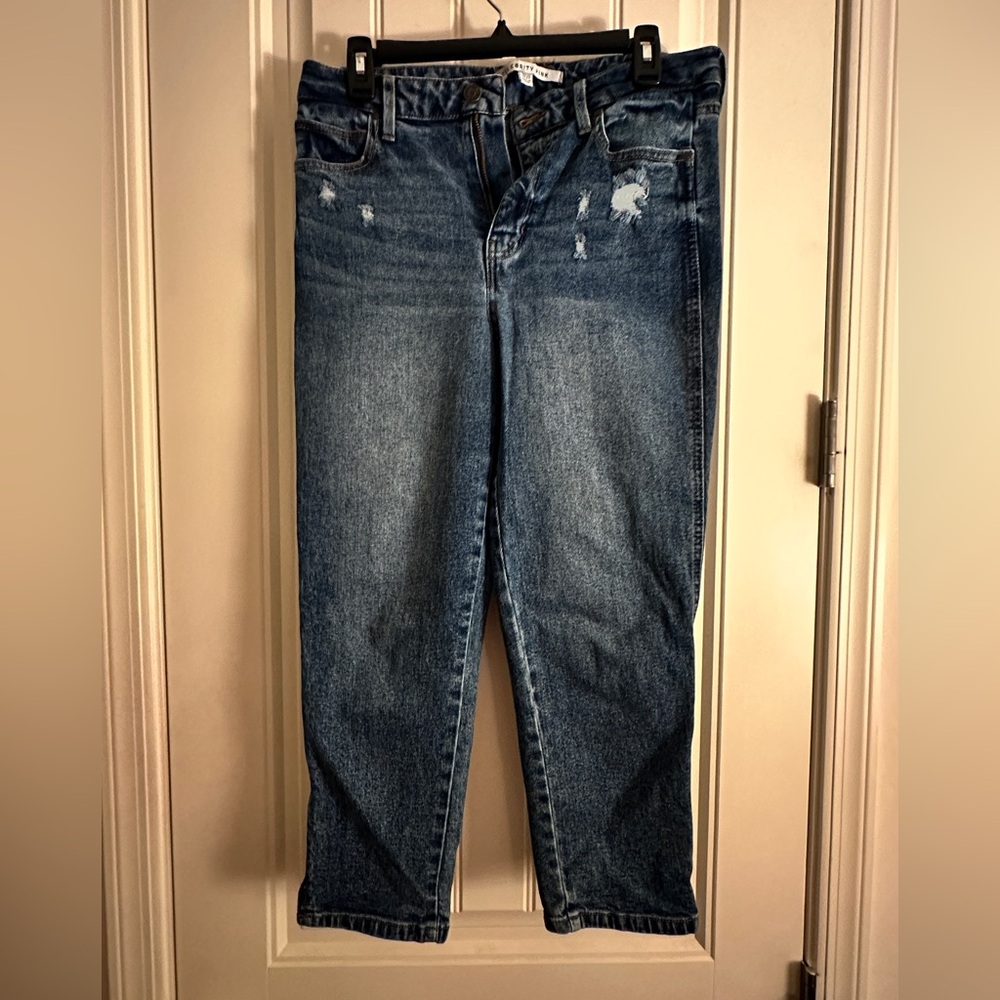Women’s Celebrity Pink Denim Cropped Skinny Jeans with Gold Stitching